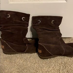 Suede Sperry brown boots!